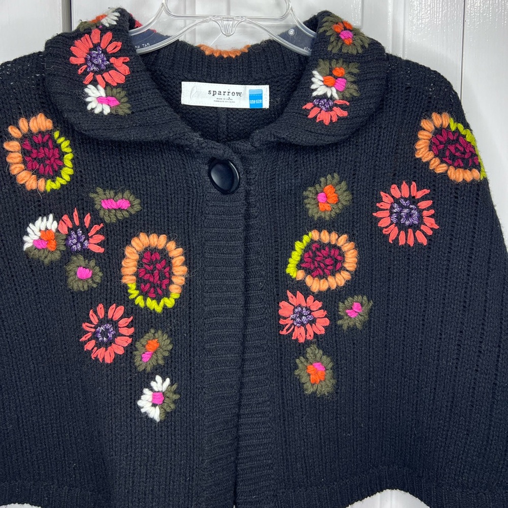 Sparrow by Anthropologie floral embroidered shrug sweater black - OS one size - Picture 4 of 4